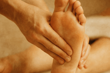 Aromaölmassage – sanfte Berührung, starke Wirkung durch natürliche Düfte